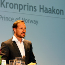 6. mars:  Kronprins Haakon åpner Fredskorpets konferanse Stilling ledig: Entreprenør om ungt entreprenørskap sør for Sahara (Foto: Cornelius Poppe / NTB scanpix)